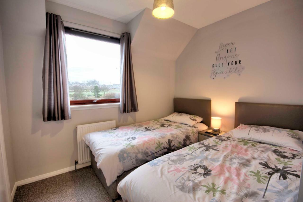 Riviera, The Moorings, Nairn Apartment Екстериор снимка
